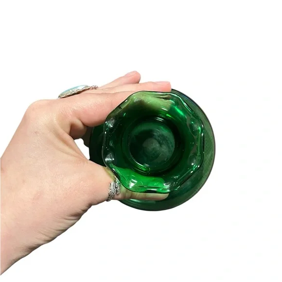 Vintage Green Glass Ruffled Vase Candle Holder Emerald Small Bud Vase - Picture 2 of 3